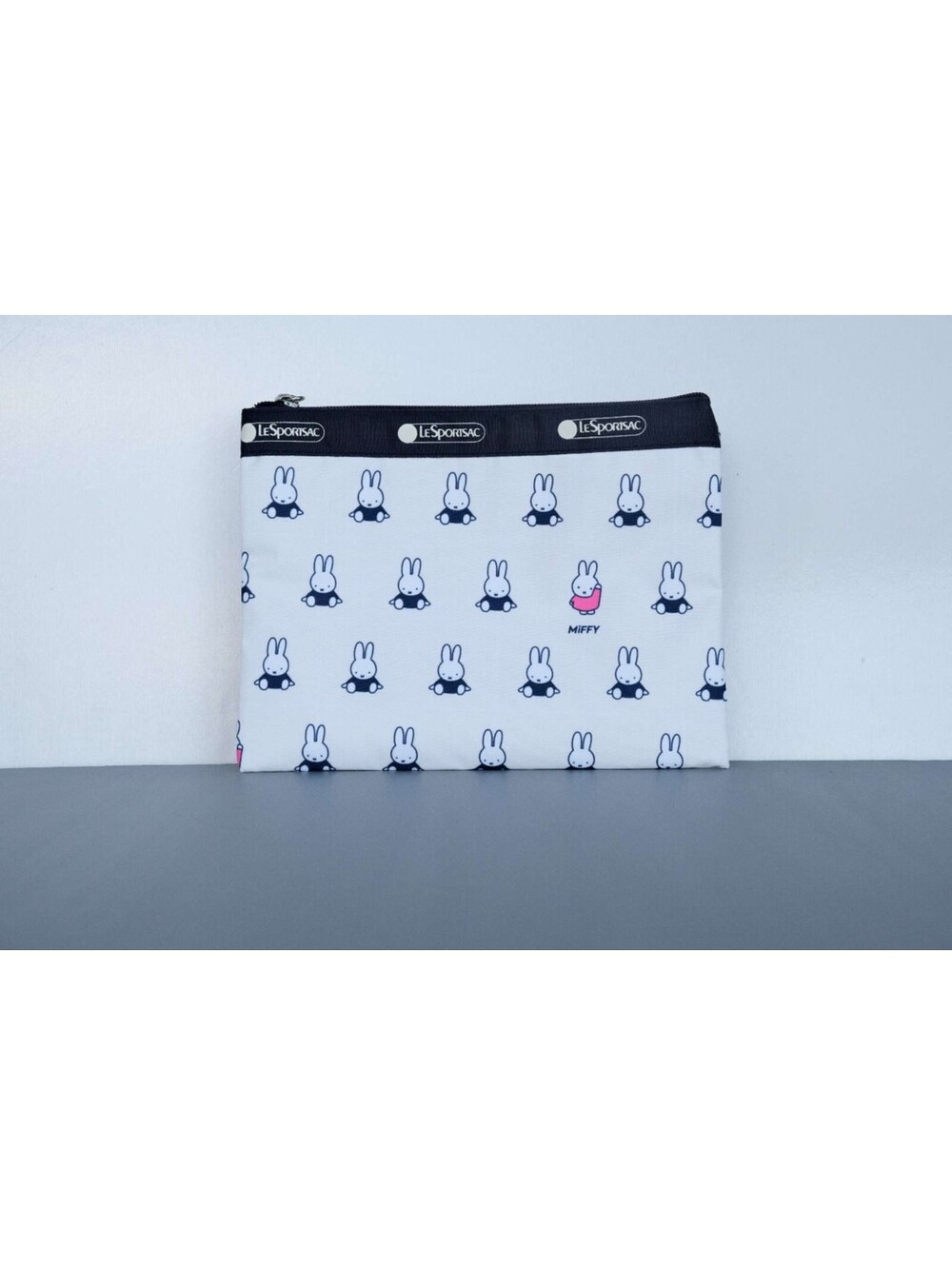 LeSportsac x Miffy White 1 Zipper Pouch NWOT